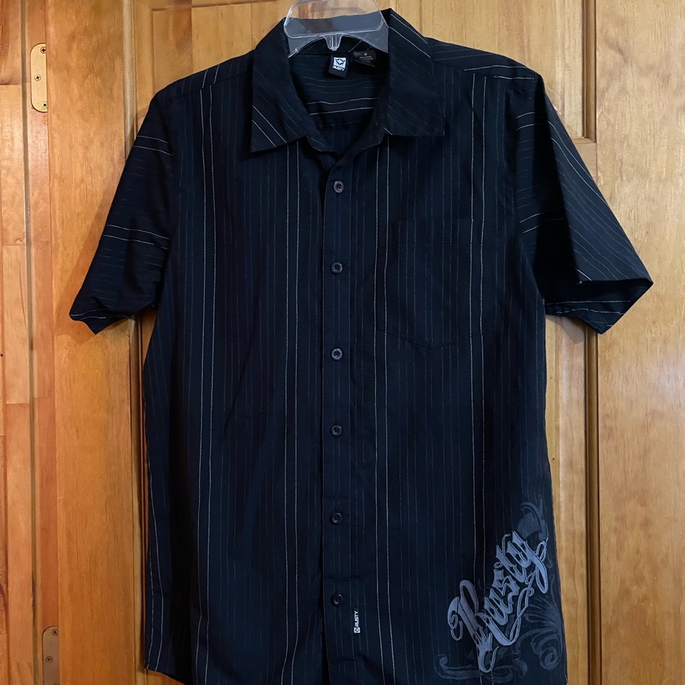 Rusty Button Down SS Black w/ Pinstripes Dress Shirt
Size Medium 38 - 40